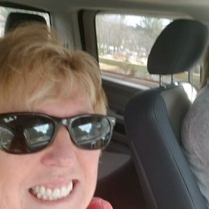 Meet your Posher, Kim